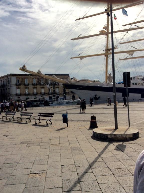 Appartamento Dammuso Isola Di Ortigia Syrakuzy Zewnętrze zdjęcie